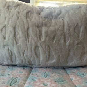 Koolaburra Soft Cream Faux Fur Pillow